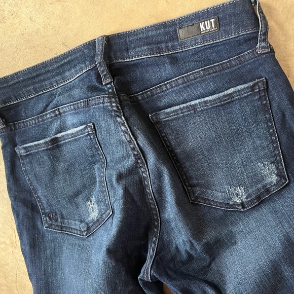 Kut From The Kloth Frayed Hem Denim - Picture 4 of 7